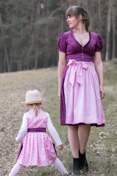 35944-013  ROSI Trachten Baumwoll Satin